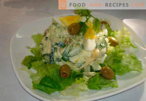 Salată cu castravete și ou - cele mai bune cinci rețete. Cum să gătești corect și gustos o salată cu castraveți și ouă.
