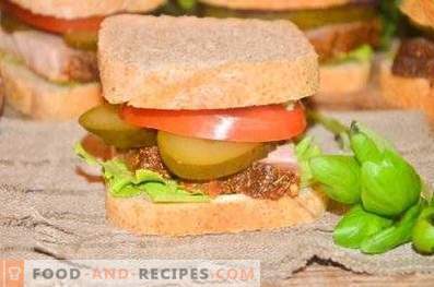 Sandwich met varkensvlees en groenten