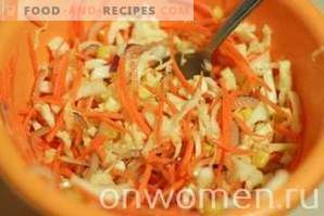 Salată de varză cu morcovi și porumb