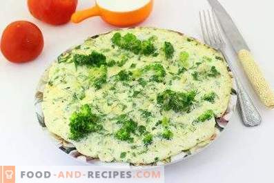Omelet cu broccoli într-o tigaie