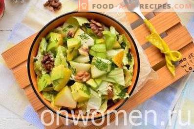 Salată cu avocado și pere