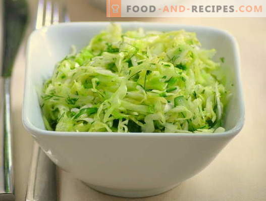 Salatele de varză și castraveți sunt primele cinci rețete. Cum să gătești în mod corespunzător și gustoase salate cu varză și castraveți.
